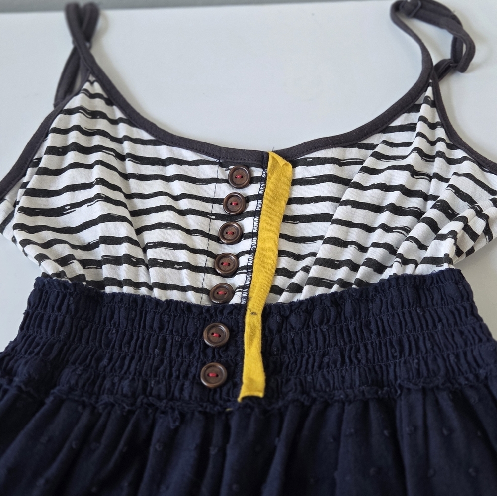 Dress - Picture 3 of 6
